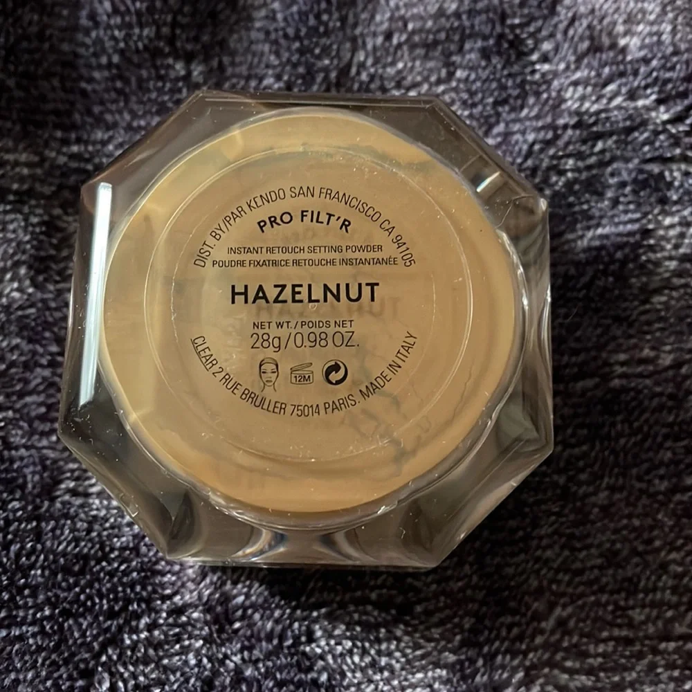 Fenty Hazelnut Pro Filt’r Instant Retouch Setting Powder
